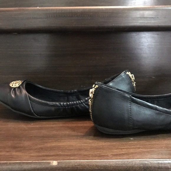 Black Flats - Picture 4 of 7